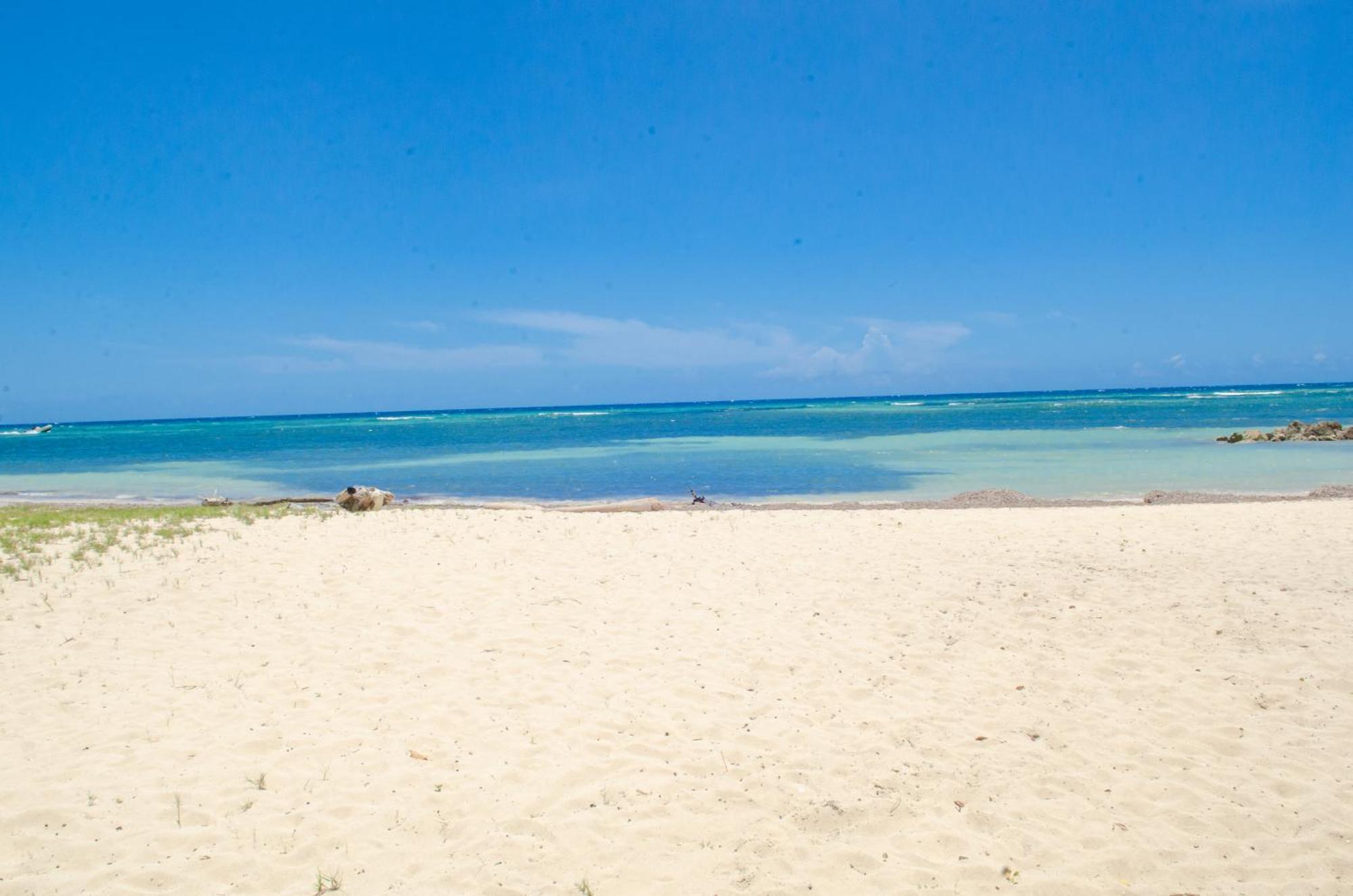 Marriott Seacastles E22, Montego Bayアパートホテル エクステリア 写真